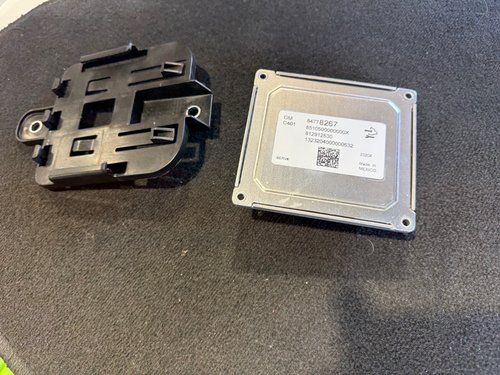 2021 - 2024 OEM CADILLAC ESCALADE Stability Computer Control Module 84778267