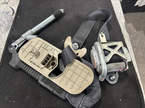 2010-2015 Kia Optima Front Right Passenger Seat Belt Retractor 88820-4C000UP OEM