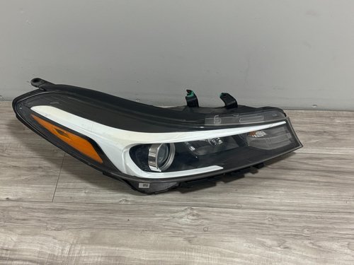 2017 2018 OEM Kia Forte Headlight Halogen w/o LED Right RH Passenger SIde