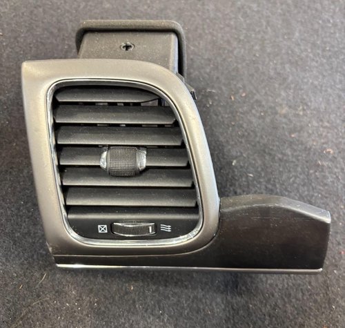 2016 - 2021 Jeep Grand Cherokee LEFT LH DRIVER SIDE OUTER AIR AC VENT BEZEL OEM