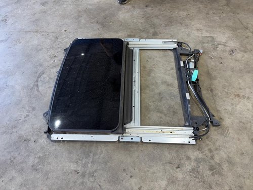 2019 - 2024 OEM RAM 2500 3500 LIMITED SUNROOF ASSEMBLY