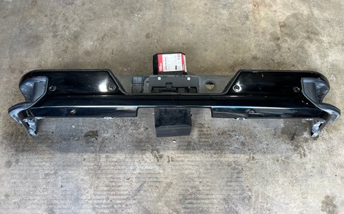 20-25 OEM GMC SIERRA DENALI 2500 3500 REAR BUMPER W/ SENSORS - EBONY BLACK GB8