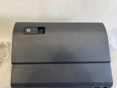 2018-2022 Volkswagen VW Atlas OEM Dash Glove Box Storage Compartment Black
