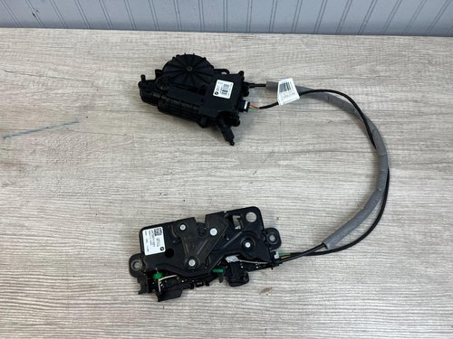 2018 - 2024 OEM BMW X3 G01 Rear Tailgate Lock Latch Actuator Motor - 9K MILES