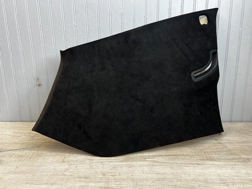2021-2024 OEM CADILLAC ESCALADE LEFT C-PILLAR C PILLAR  SUEDE JET BLACK 81842690