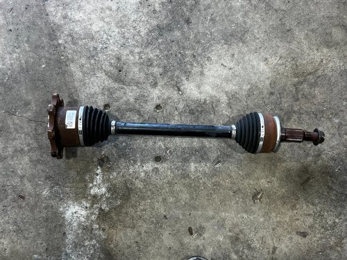 2021-2024 OEM CADILLAC ESCALADE ESV REAR RIGHT RH AXLE SHAFT - 2300 MILES