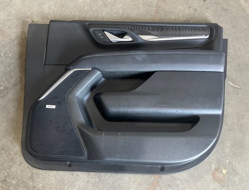2021 - 2024 OEM GMC YUKON DENALI FRONT RIGHT RH PASSENGER DOOR PANEL