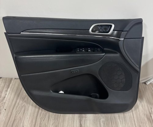 2016-2022 OEM Jeep Grand Cherokee Limited Front Left LH Driver Door Panel Black