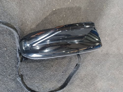 21 - 24 OEM GMC Yukon Roof Shark Fin Antenna ONYX BLACK GBA 85639412