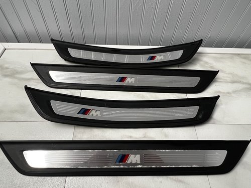 2017 - 2023 OEM BMW G30 540i 530i M DOOR SILL SET OF 4 - USED