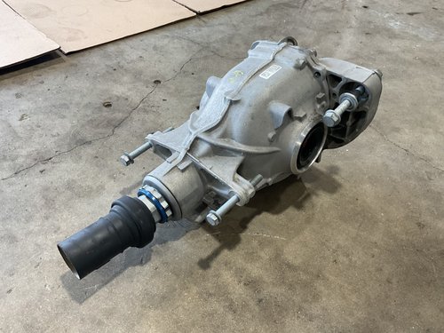 2019 - 2024 OEM BMW X3 2.0 RWD G01 REAR DIFFERENTIAL OPEN CARRIER -  9K MILES