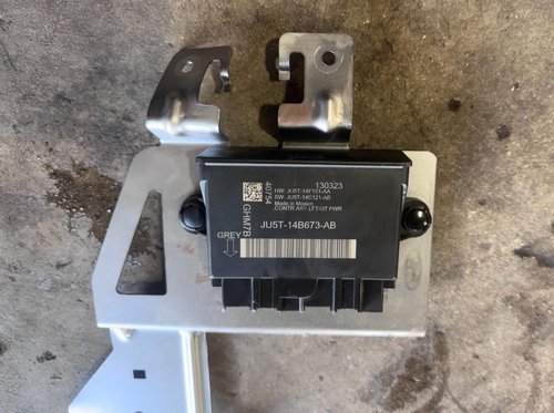 2022 - 2024 FORD EXPEDITION REAR POWER LIFTGATE CONTROL MODULE OEM JU5T14B673AB