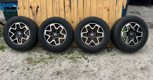 21 - 25 OEM Ford Machined Black Bronco WHEELS R18 18x7.5 W/ TIRE 255/70 SET OF 4