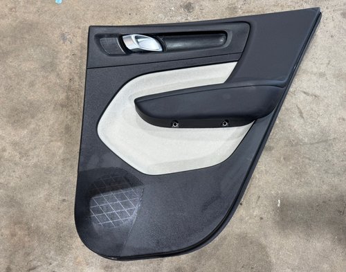 2019 - 2024 OEM VOLVO XC40 REAR RIGHT PASSENGER SIDE DOOR PANEL TRIM COVER