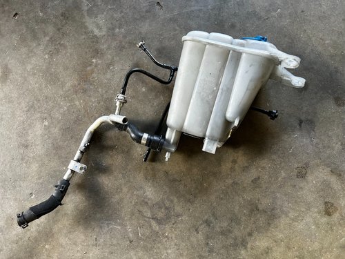 2010-2017 OEM Audi A4 A5 S4 S5 B8 Engine Coolant Reservoir Tank 8K0121405