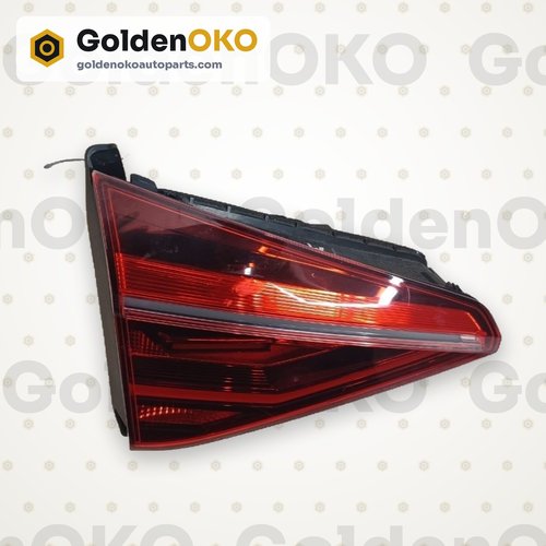 2016-2019 OEM VW PASSAT SEDAN INNER RIGHT PASSENGER SIDE TAIL LIGHT 561945308C