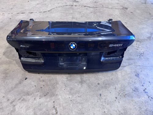 2017 - 2023 OEM BMW 5 SERIES G30 540i xDrive TRUNK LID A90 GRAY GREY - NO DAMAGE