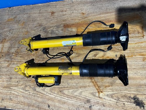 18-22 JEEP TRACKHAWK HELLCAT OEM BILSTEIN REAR SHOCK SET 68306116AA 68306115AC