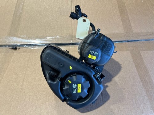 2019-2023 OEM BMW 540xi 540i xDrive G30 WATER COOLANT EXPANSION TANK - 29K MILES