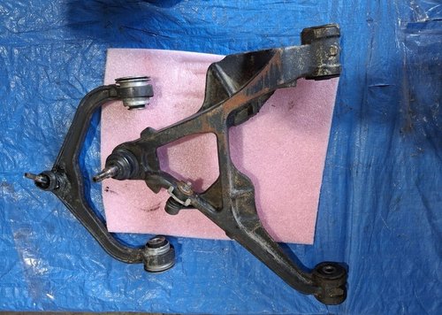 20 - 26 OEM SIERRA SILVERADO 2500 3500 FRONT LEFT SUSPENSION CONTROL ARM SET