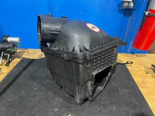 2019 - 2024 OEM RAM 2500 3500 6.7L Diesel 2500 3500 Air Intake Box