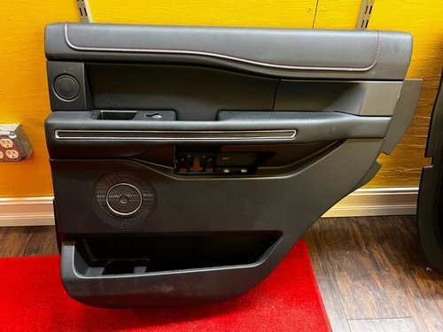 22-24 FORD EXPEDITION LIMITED OEM REAR RIGHT BLACK EBONY DOOR PANEL WOODGRAIN