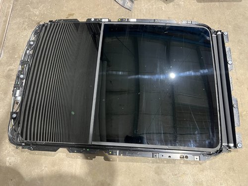 2019 - 2024 OEM BMW X3 G01 PANORAMIC SUNROOF MOONROOF COMPLETE ASSEMBLY