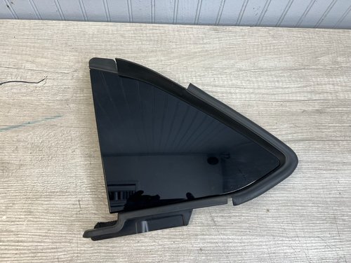 20-25 OEM CORVETTE C8 REAR RIGHT DOOR WINDOW QUARTER PILLAR TRIM BODY FILLER