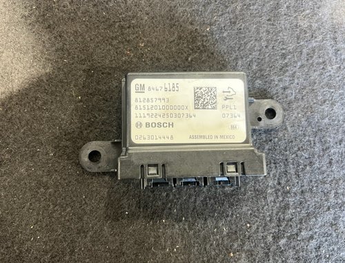 20-23 OEM GMC Sierra 2500 3500 HD Denali Park Assist Control Module 84676185