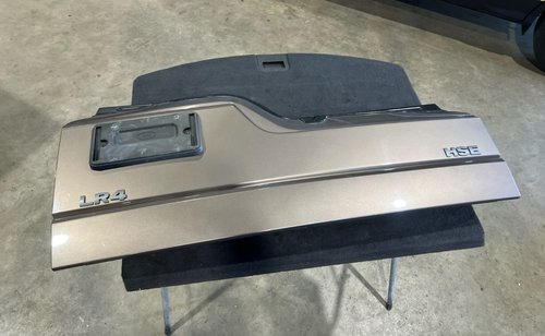 2013 2014 2015 2016 OEM Land Rover LR4 Rear Lower Door Tailgate Hatch NO DENTS
