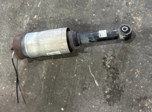 2011 2012 2013 2014 2015 2016 OEM Land Rover LR4 L319 Front Air Shock Strut