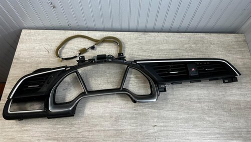 2017 - 2019 OEM HONDA CIVIC INSTRUMENT CLUSTER DASH TRIM PANEL BEZEL W/ VENTS