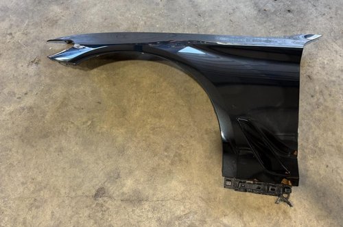2017 - 2023 OEM BMW G30 540i LEFT LH DRIVER FENDER - BLACK 475 - NO DAMAGE