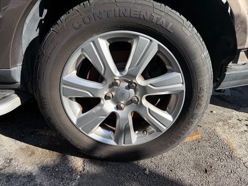 2010 - 2016 OEM Land Rover LR4 WHEEL AND TIRE OEM 19" #4