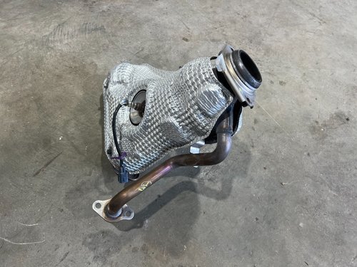20-22 OEM TOYOTA COROLLA HYBRID 1.8L CATALYTIC CONVERTER EXHAUST MANIFOLD 27K MI