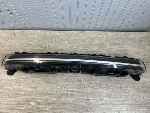 2019 - 2022 OEM KIA SOUL EV BUMPER CENTER HEADLIGHT LAMP