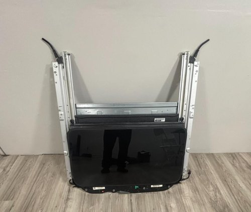 2016 - 2021 JEEP GRAND CHEROKEE SUN ROOF SUNROOF FRAME W/ GLASS OEM