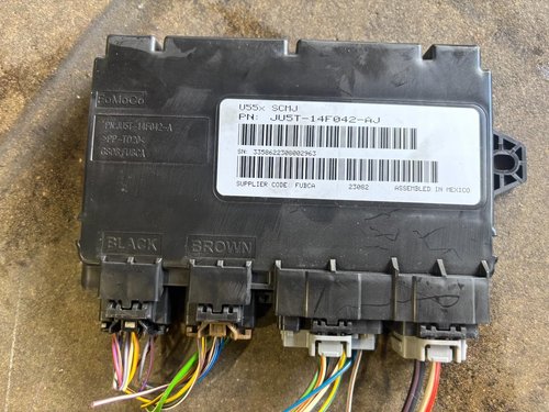 2018 - 2024 FORD EXPEDITION POWER FOLDING SEAT CONTROL MODULE JU5T-14F042-AJ OEM