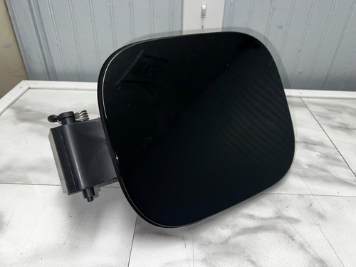 2021 - 2024 OEM CADILLAC ESCALADE ESV FUEL GAS FILLER DOOR LID CAP BLACK