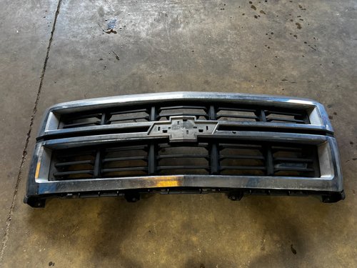 2014 2015 OEM Chevrolet Chevy Silverado Grille Grill Z71 Chrome with Black