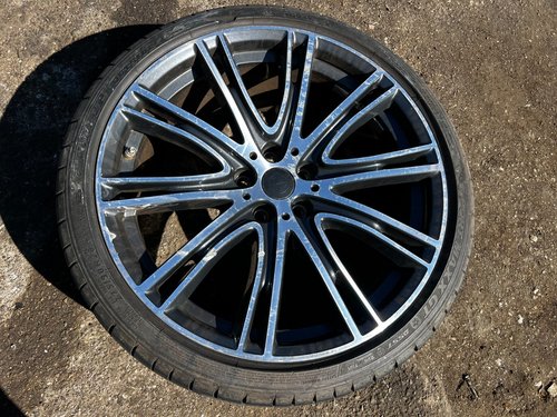 2017 - 2023 OEM BMW G30 540i 530i WHEEL AND TIRE RIM 275/30 R20 ##4