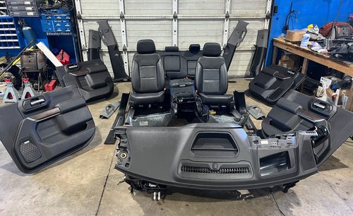 20-23 OEM GMC SIERRA 2500 3500 DENALI COMPLETE BLACK INTERIOR SEATS DASH CONSOLE