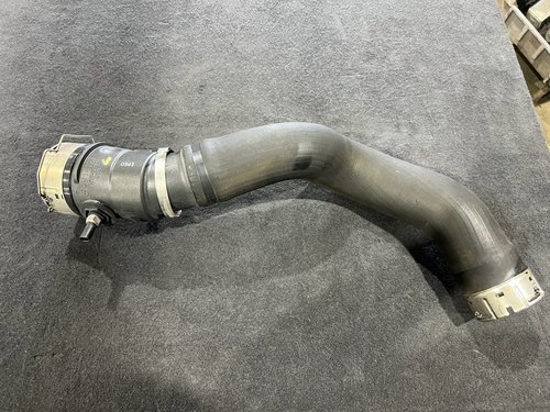 2021-2025 OEM SIERRA SILVERADO 2500 350 6.6L INTERCOOLER OUTLET HOSE TUBE PIPE