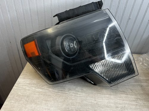 2011-2014 OEM Ford F150 F-150 RIGHT RH PASSENGER Xenon HID BLACK Headlight LAMP