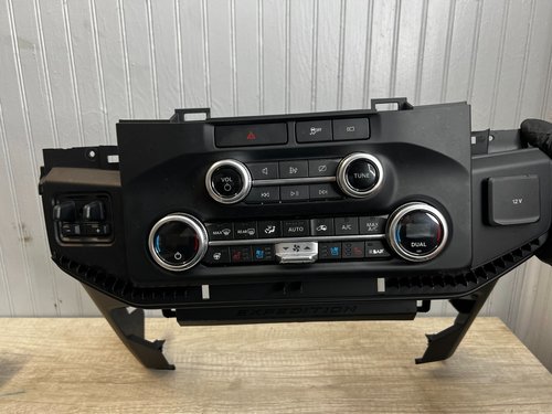 2022 - 2024 OEM FORD EXPEDITION HVAC AC HEATER RADIO TOW CONTROL UNIT DASH TRIM