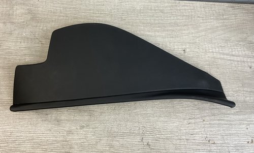 2021-2024 OEM CADILLAC ESCALADE LEFT SIDE COVER BLACK LEATHER  84879461