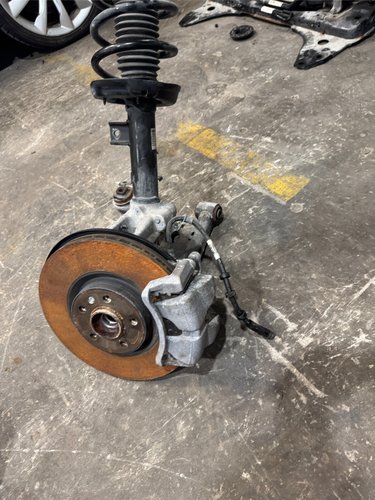 19-24 OEM Volvo XC40 FRONT RIGHT KNEE Strut Shock Suspension CALIPER KNUCKLE