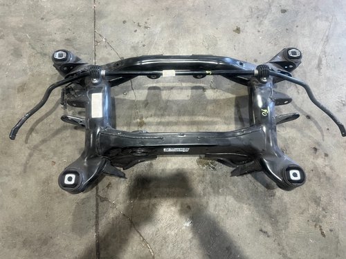 2019-2023 OEM BMW X3 G01 REAR SUSPENSION SUBFRAME CROSSMEMBER CRADLE - 9K MILES