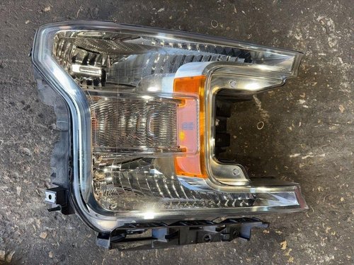 2018 2019 2020 OEM Ford F-150 F150 RIGHT RH Passenger Headlight