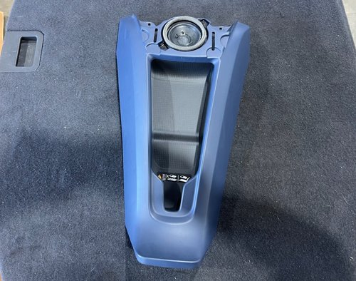 20-25 OEM CORVETTE C8 3LT REAR CONSOLE STORAGE COMPARTMENT TRAY W/ SPEAKER BLUE
